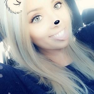 Meet your Posher, Michaela